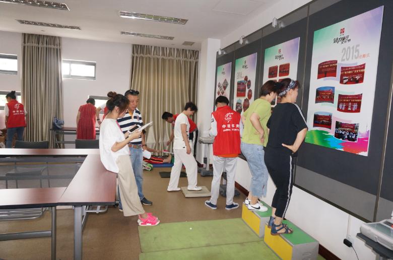 上海市社區<a href=http://www.bentong.net target=_blank class=infotextkey>健身</a>俱樂部