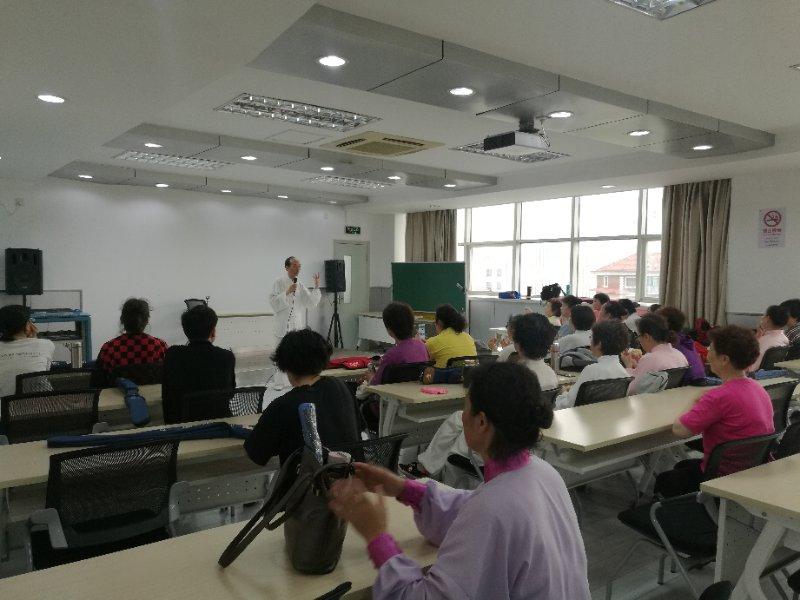 上海市社區<a href=http://www.bentong.net target=_blank class=infotextkey>健身</a>俱樂部