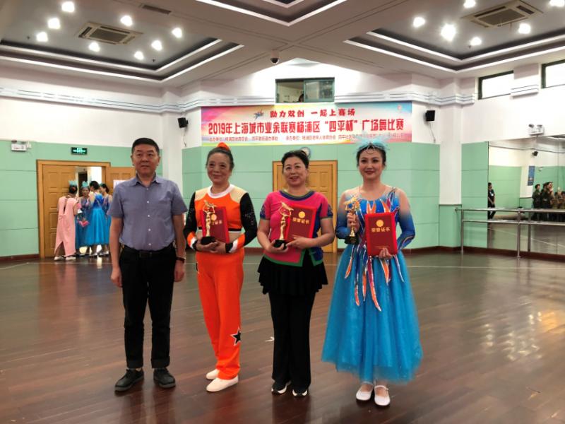 上海市社區<a href=http://www.bentong.net target=_blank class=infotextkey>健身</a>俱樂部 上海市社區<a href=http://www.bentong.net target=_blank class=infotextkey>健身</a>俱樂部