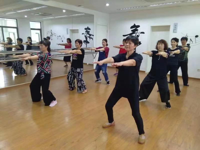 上海市社區<a href=http://www.bentong.net target=_blank class=infotextkey>健身</a>俱樂部