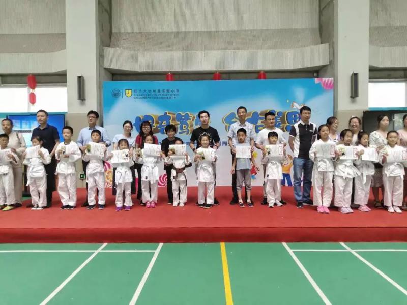 上海市社區<a href=http://www.bentong.net target=_blank class=infotextkey>健身</a>俱樂部