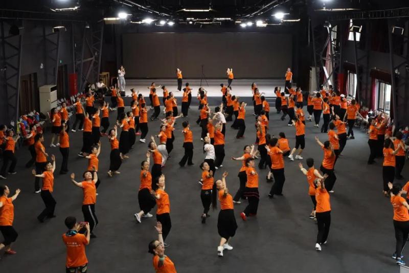 上海市社區<a href=http://www.bentong.net target=_blank class=infotextkey>健身</a>俱樂部