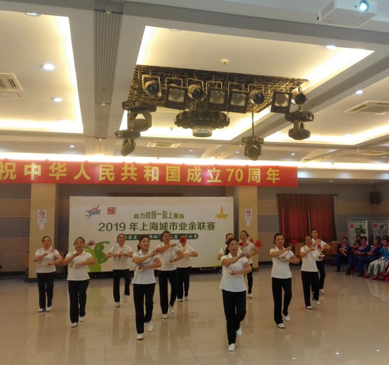 上海市社區(qū)<a href=http://www.bentong.net target=_blank class=infotextkey>健身</a>俱樂部