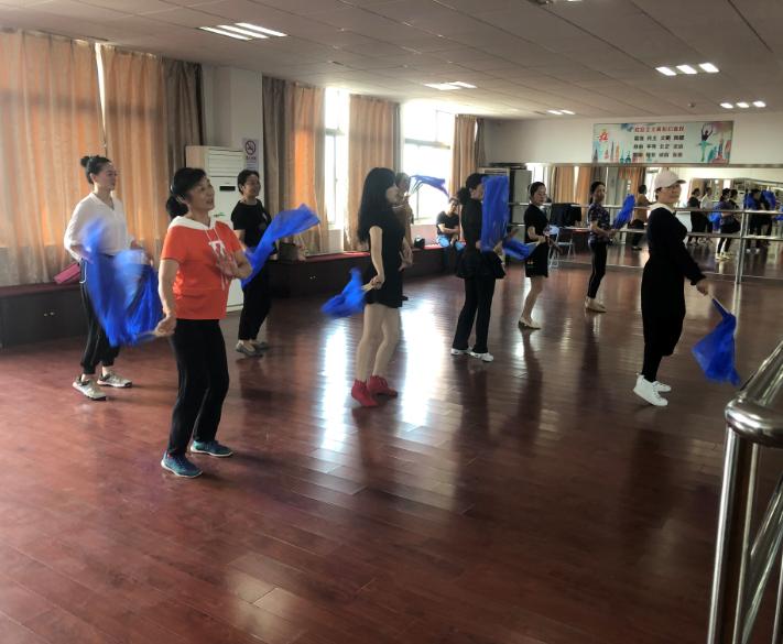 上海市社區<a href=http://www.bentong.net target=_blank class=infotextkey>健身</a>俱樂部