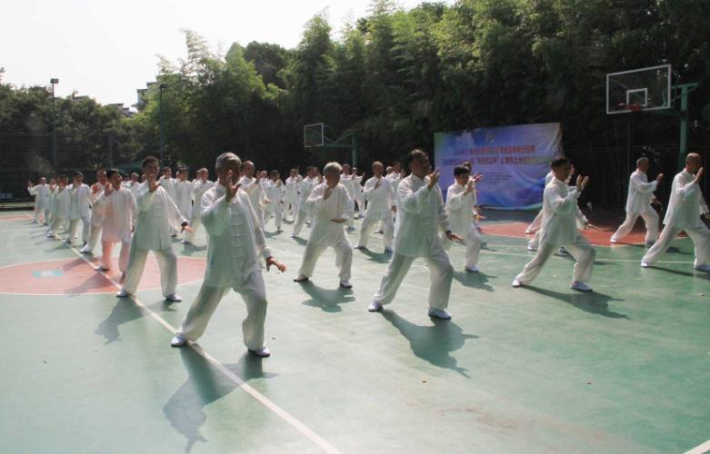 上海市社區(qū)<a href=http://www.bentong.net target=_blank class=infotextkey>健身</a>俱樂部