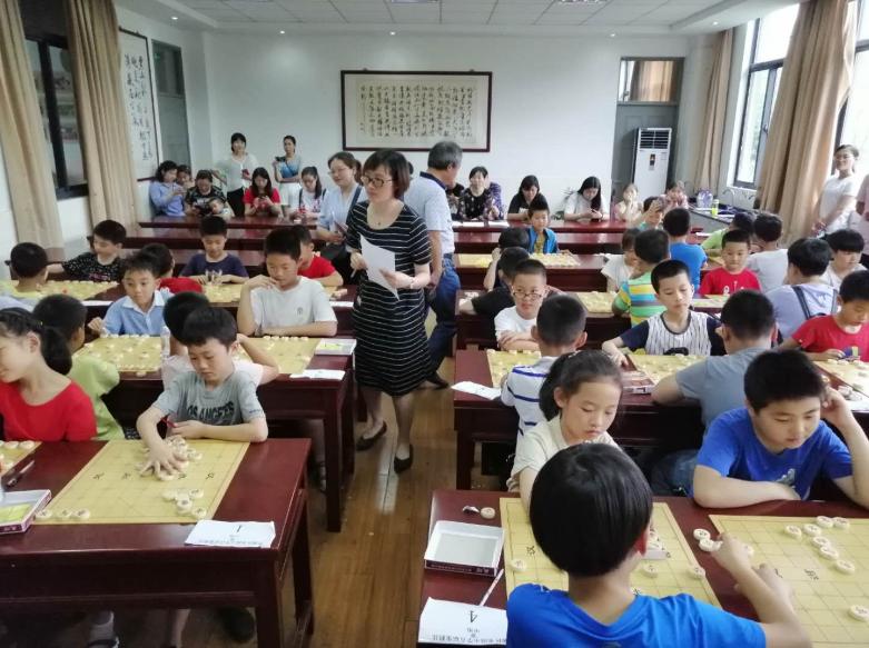 上海市社區(qū)<a href=http://www.bentong.net target=_blank class=infotextkey>健身</a>俱樂部