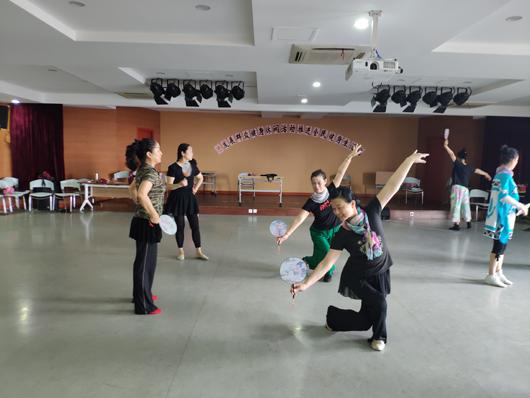 上海市社區<a href=http://www.bentong.net target=_blank class=infotextkey>健身</a>俱樂部 上海市社區<a href=http://www.bentong.net target=_blank class=infotextkey>健身</a>俱樂部