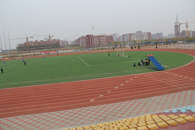 北京交通大學黃驊分校4*4<a href=http://www.bentong.net target=_blank class=infotextkey>塑膠跑道</a>工程實例