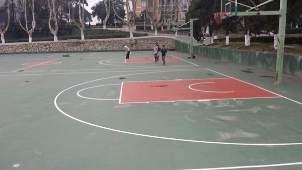 <a href=http://www.bentong.net target=_blank class=infotextkey>硅PU</a>籃球場