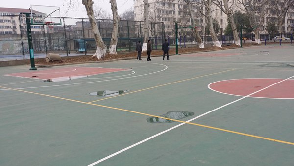 <a href=http://www.bentong.net target=_blank class=infotextkey>硅PU</a>籃球場