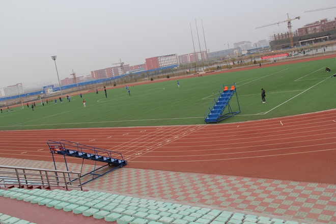 北京交通大學黃驊分校4*4<a href=http://www.bentong.net target=_blank class=infotextkey>塑膠跑道</a>工程實例