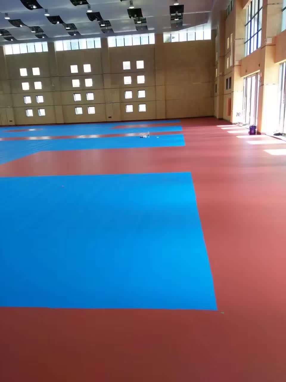 深圳龍崗室內<a href=http://www.bentong.net target=_blank class=infotextkey>硅PU</a>球場
