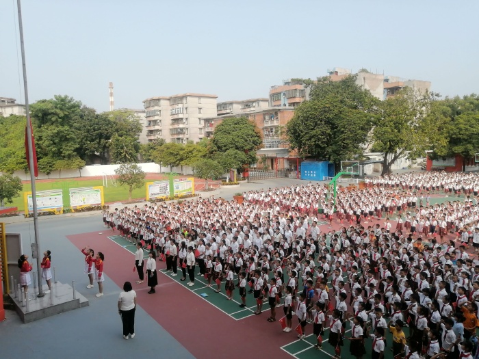 雛鷹歌聲贊祖國，禮善少年奮追夢