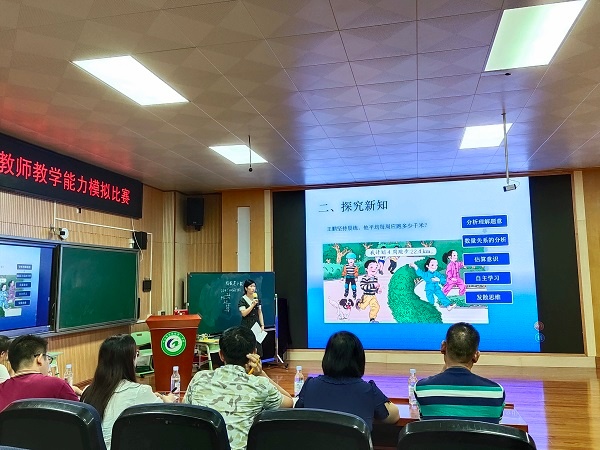 曹二小學(xué)：以說(shuō)促教，以賽促研
