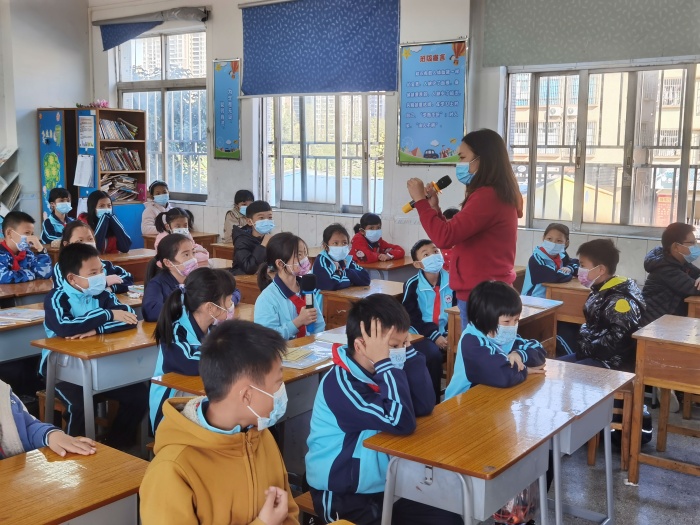 坦洲鎮十四村小學2021-2022學年第一學期預防新冠第肺炎第三次應急演練