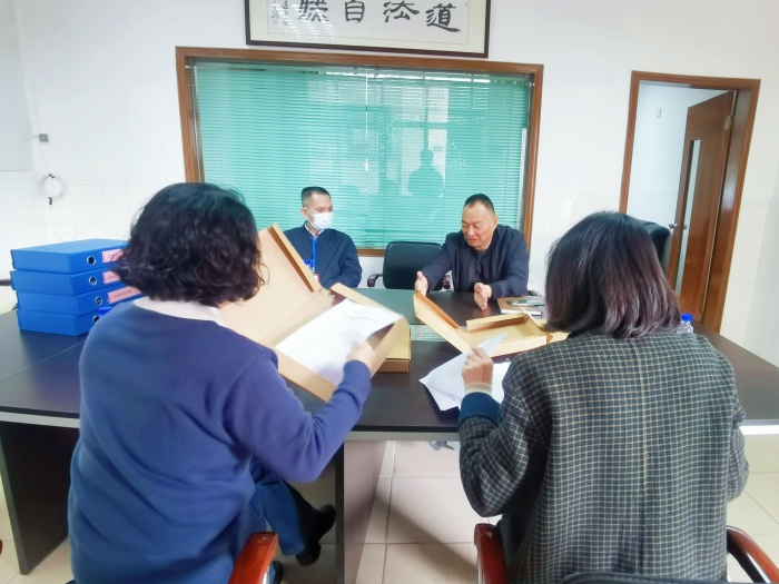 民眾街道督學(xué)到中山紀(jì)念中學(xué)浪網(wǎng)中學(xué)進(jìn)行“五項管理”專項督導(dǎo)檢查