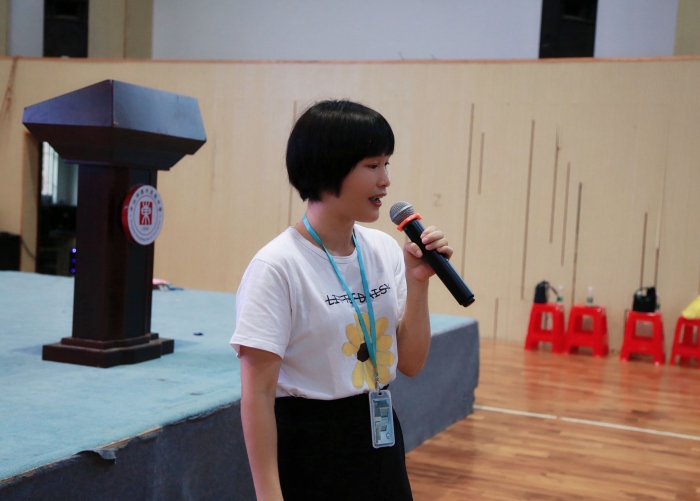 青春綻放 不留遺憾——東升高中舉辦關愛女生專題講座