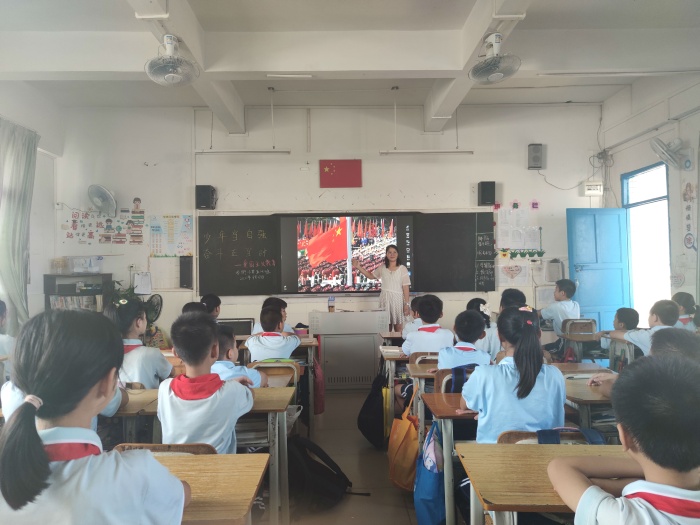 少年當(dāng)自強 奮斗正當(dāng)時