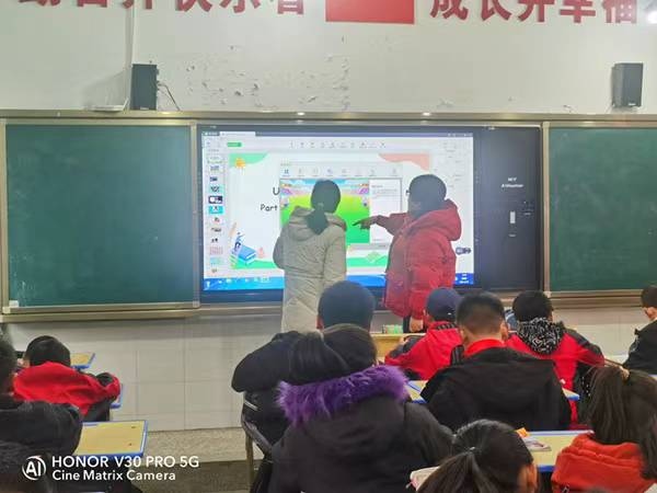提升信息技術，提高課堂效率