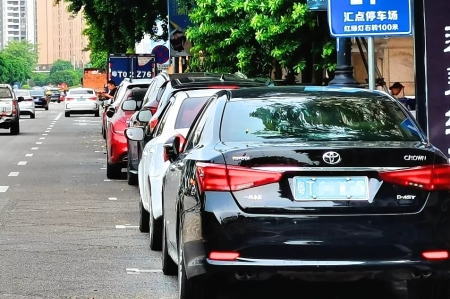 解決停車難，中山小欖將實(shí)行公共車位停車收費(fèi)