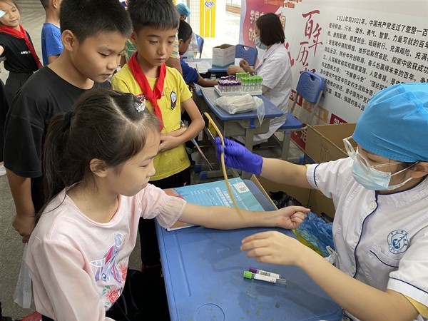 關愛學生，健康成長
