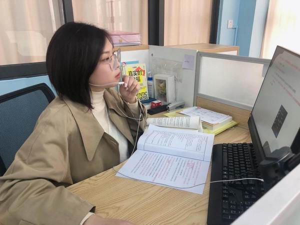 C:UsersAdministratorDesktop?2年新聞發布月、【修改稿】書香潤心靈，交流促成長——記順德區第一場中小學心理教師讀書分享會.docx/u3010修改稿】書香潤心靈，交流促成長——記順德區第一場中小學心理教師讀書分享會.files/u8c03整大小 image003.jpg
