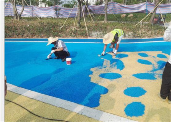 EPDM<a href=http://www.bentong.net target=_blank class=infotextkey>塑膠跑道</a>