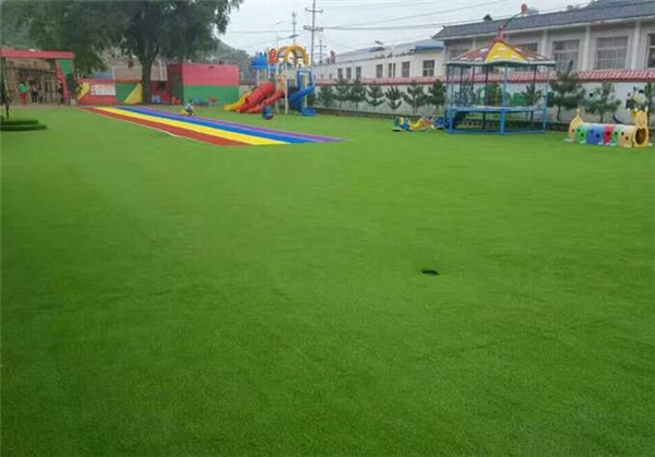 幼兒園<a href=http://www.bentong.net target=_blank class=infotextkey>塑膠跑道</a>