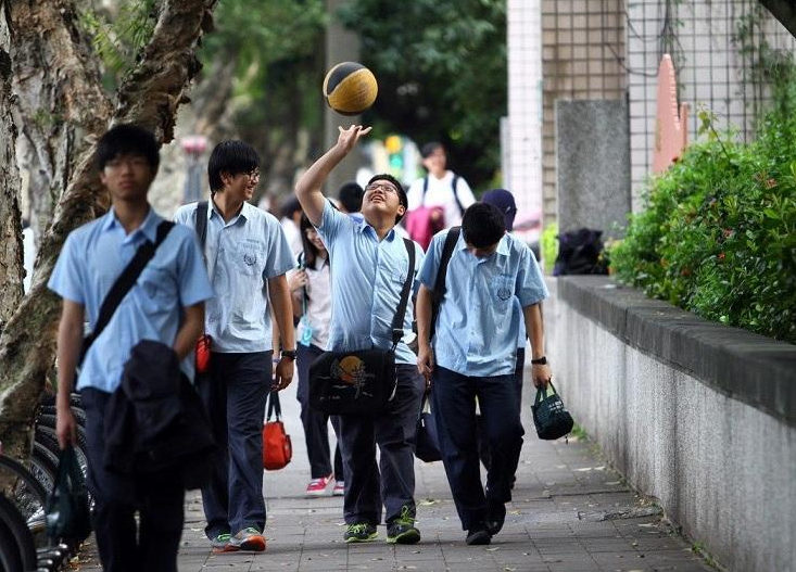 “周中班”遇到寒冬，10月1后或將被取消，部分地區已下發通知