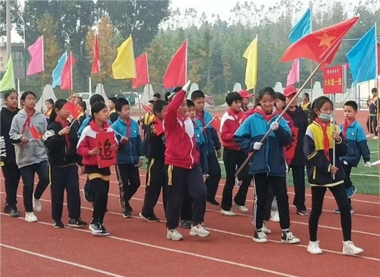 脈動金秋，激情飛揚(yáng)！安泰小學(xué)<a href=http://www.bentong.net target=_blank class=infotextkey>塑膠跑道</a>啟用典禮暨金秋體育節(jié)活動