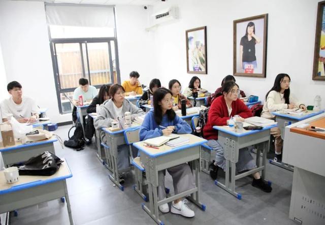 高考不用考英語？嗯！你還可以選考其他5個(gè)語種