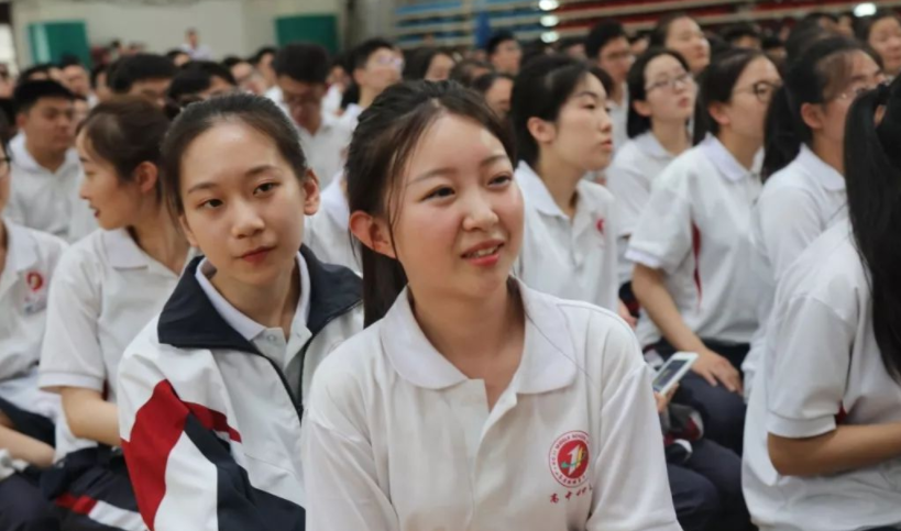 新高考“受歡迎”選科組合，覆蓋面廣且易拿高分，學生需權衡利弊
