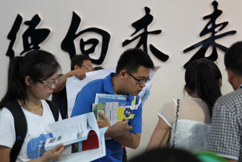 高考狀元為何不選師范和醫學專業？并非職業歧視，其中的緣由在此
