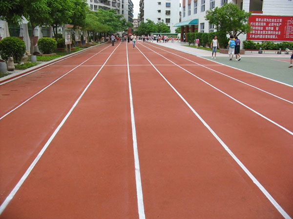 學校<a href=http://www.bentong.net target=_blank class=infotextkey>塑膠跑道</a>