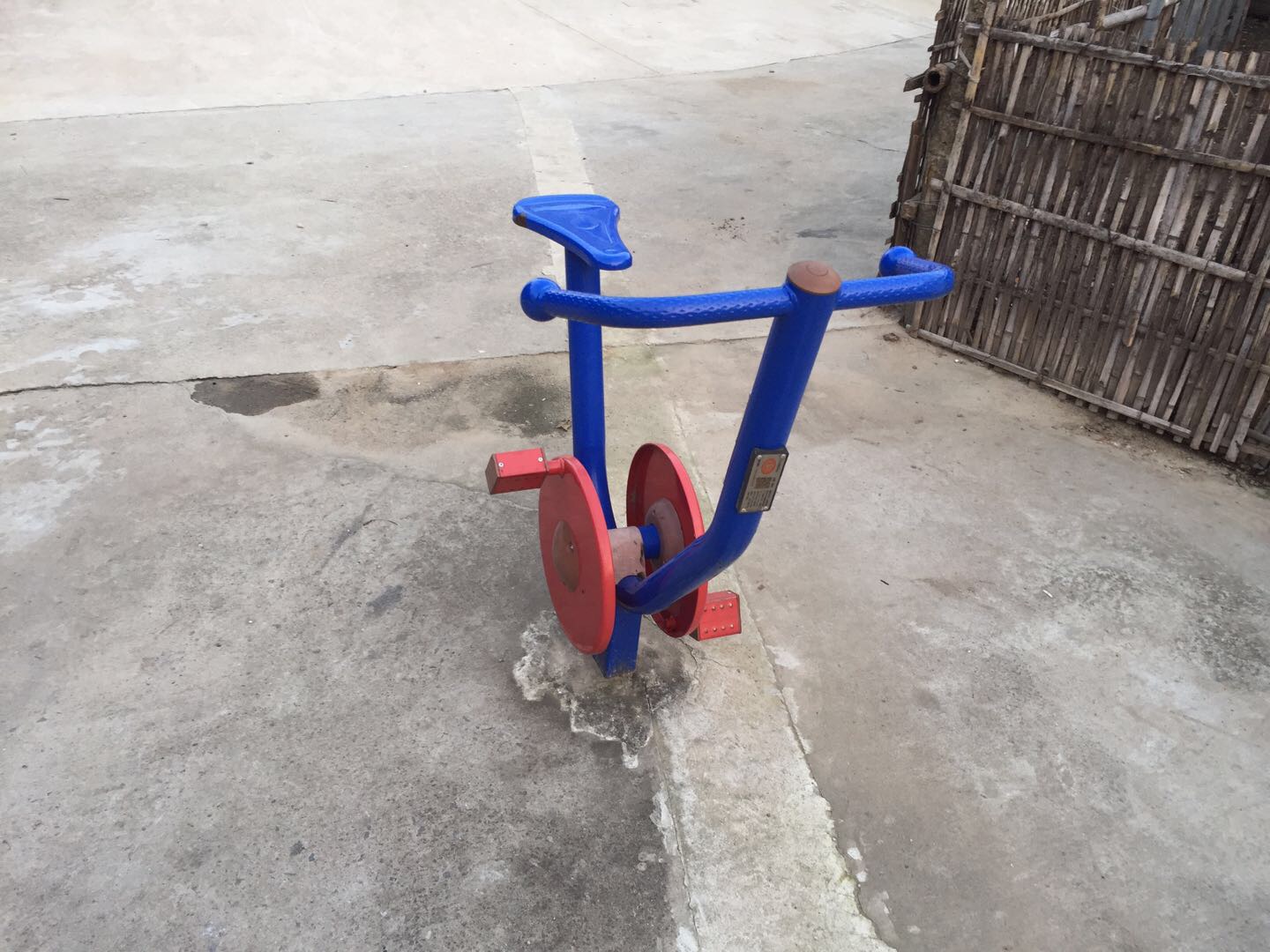 直立健身車 直立健身車