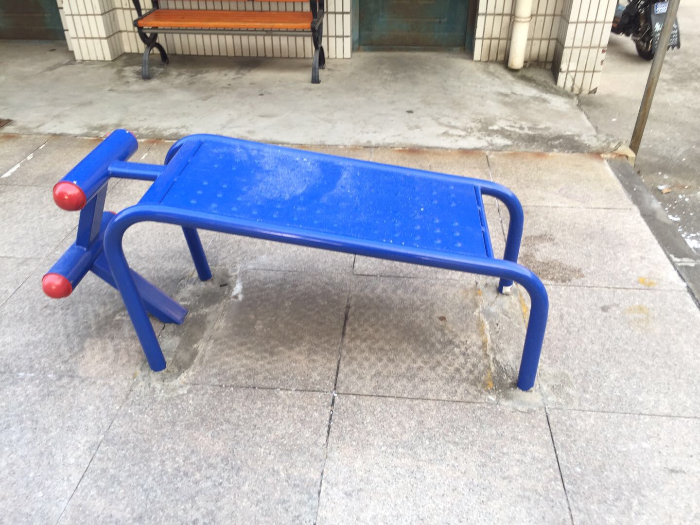 仰臥起坐板 仰臥起坐板