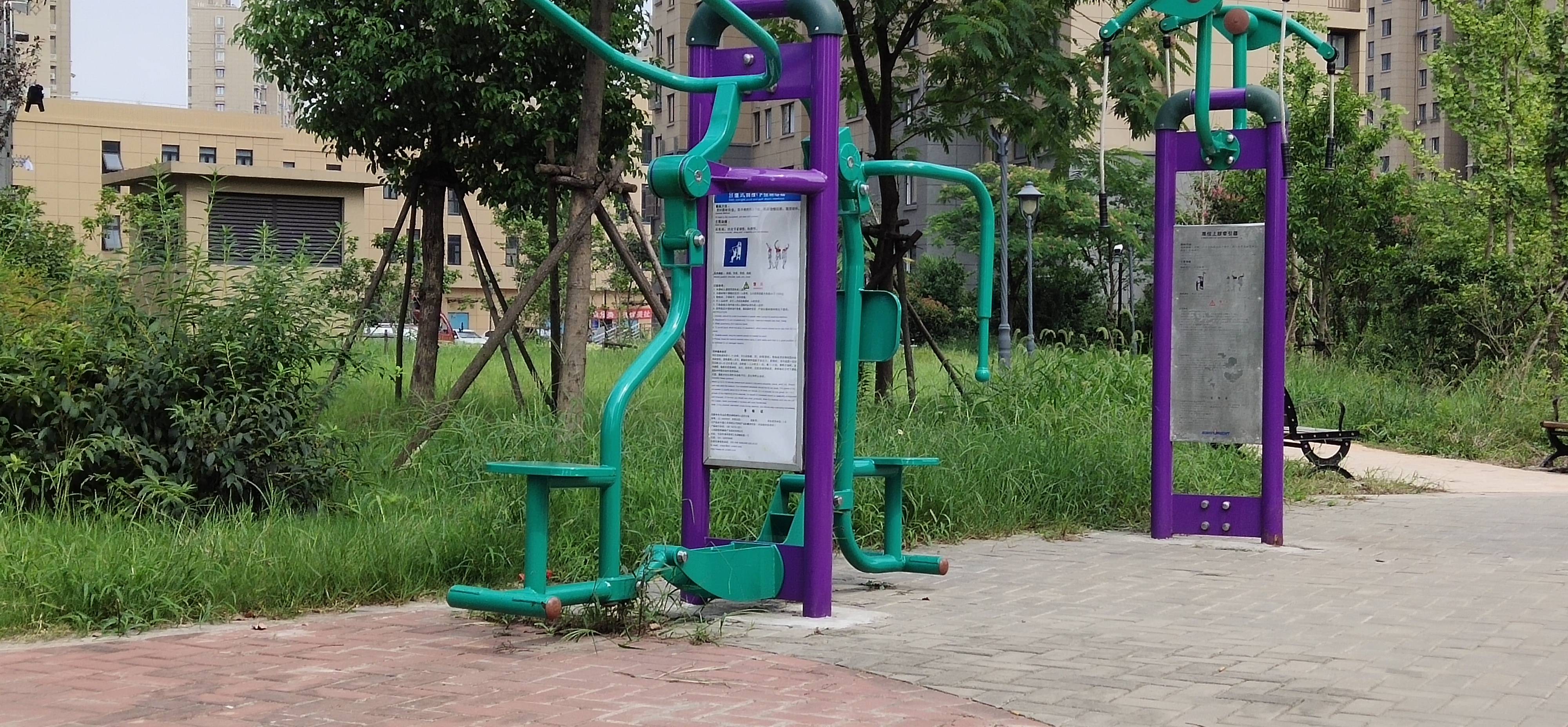 自重式訓練器