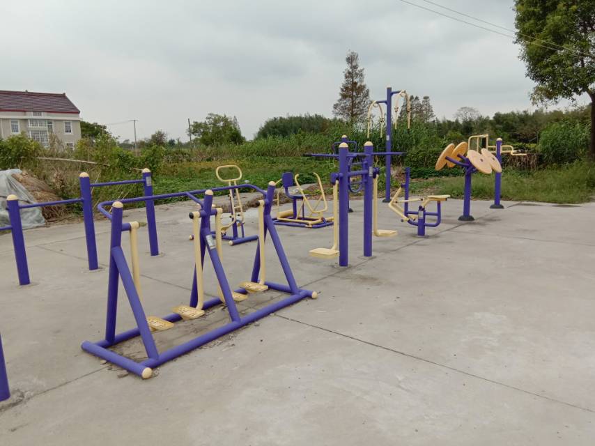 堡鎮營房村4隊倉庫健身點