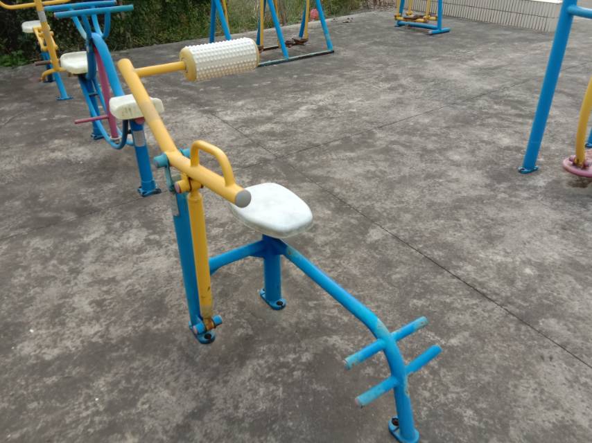 腹背鍛煉器 腹背鍛煉器