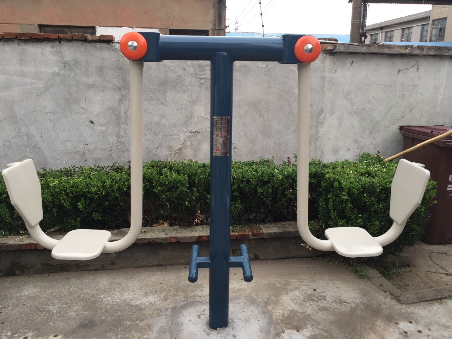 雙位坐蹬器 雙位坐蹬器