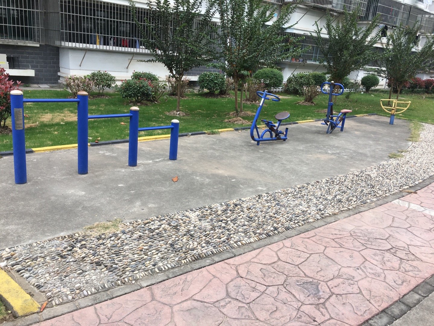 老港鎮(zhèn)宏港苑居民委員會(huì)健身苑點(diǎn) 老港鎮(zhèn)宏港苑居民委員會(huì)健身苑點(diǎn)
