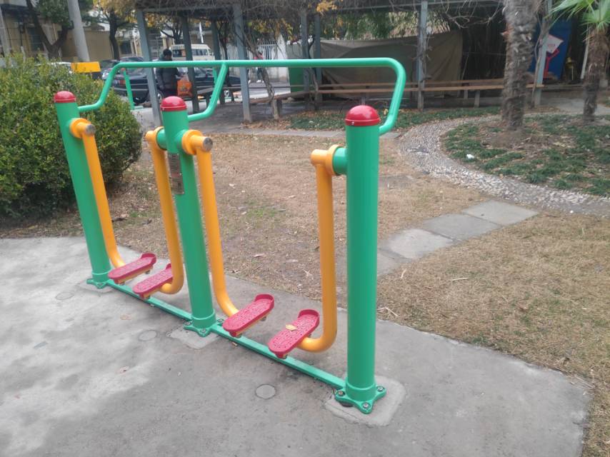 兩聯漫步機 兩聯漫步機