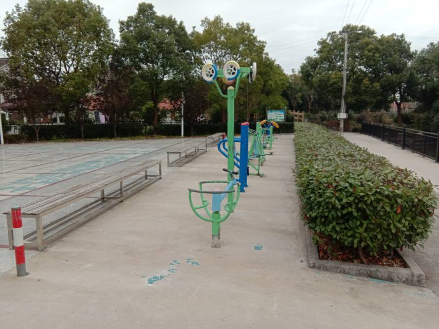 其成村17組健身點