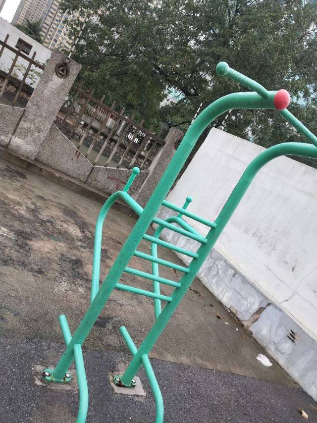 多功能鍛煉器 多功能鍛煉器