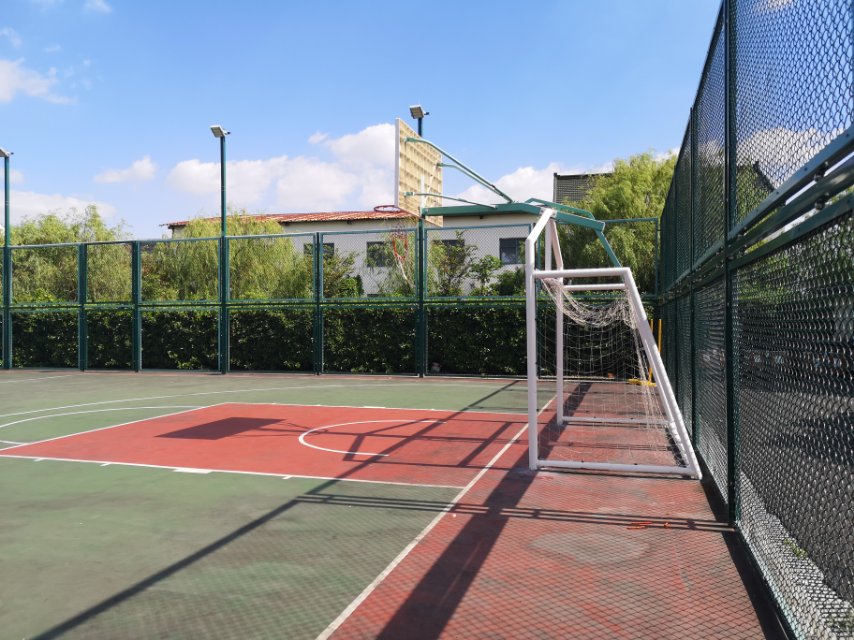 舊港村籃球場