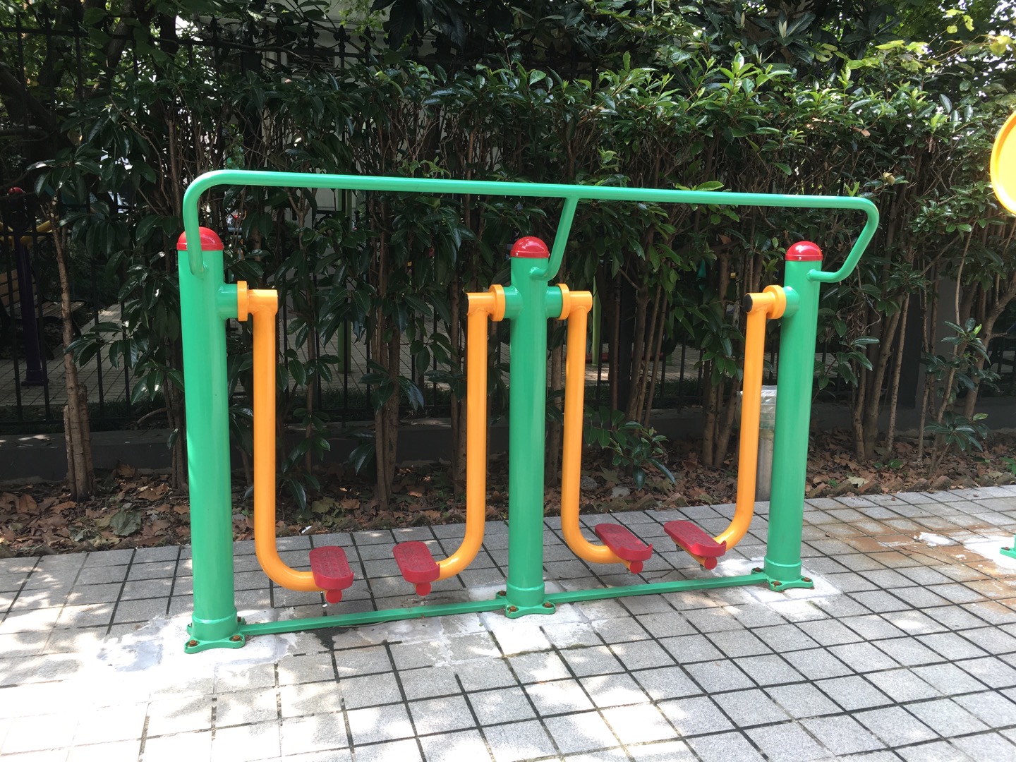 兩聯漫步機