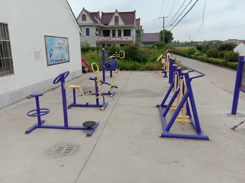 堡鎮營房村西部4隊健身點