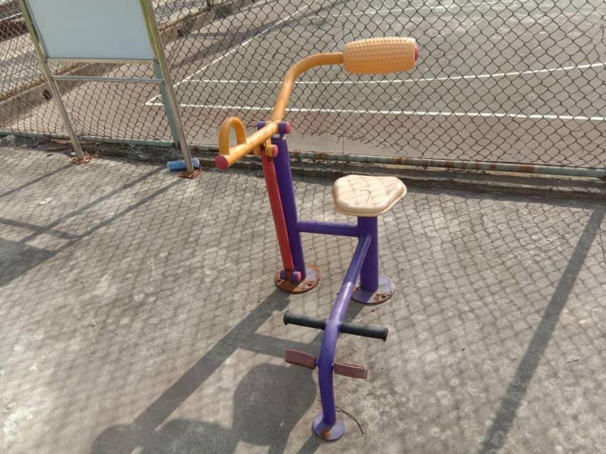 腹背訓練器 腹背訓練器