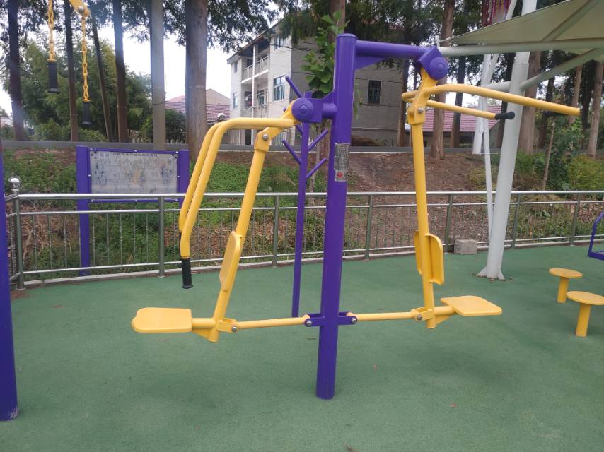 坐推坐拉器 坐推坐拉器