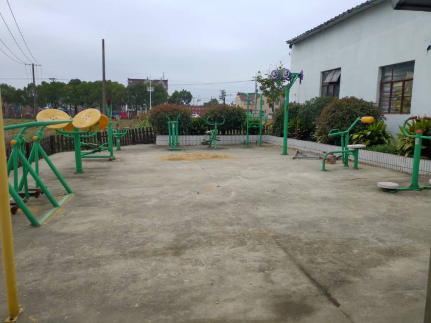 新振村新一1組健身點